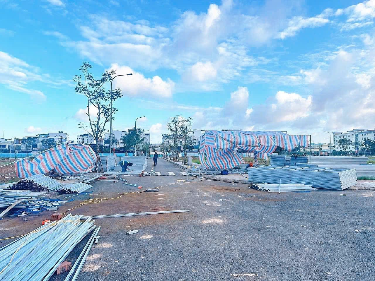 Futa Royal Park (Phương Trang C5B) 5 Cong truong thi cong va tap ket vat tu tai du an Futa Royal Park C5B